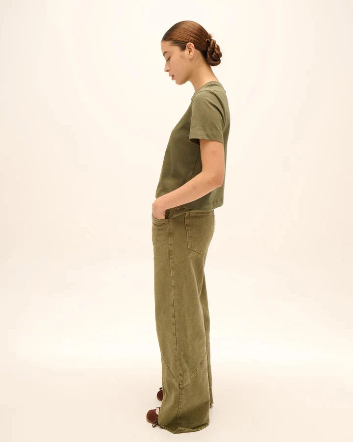 THE WEEKENDER JEAN IN WASHED GREEN
