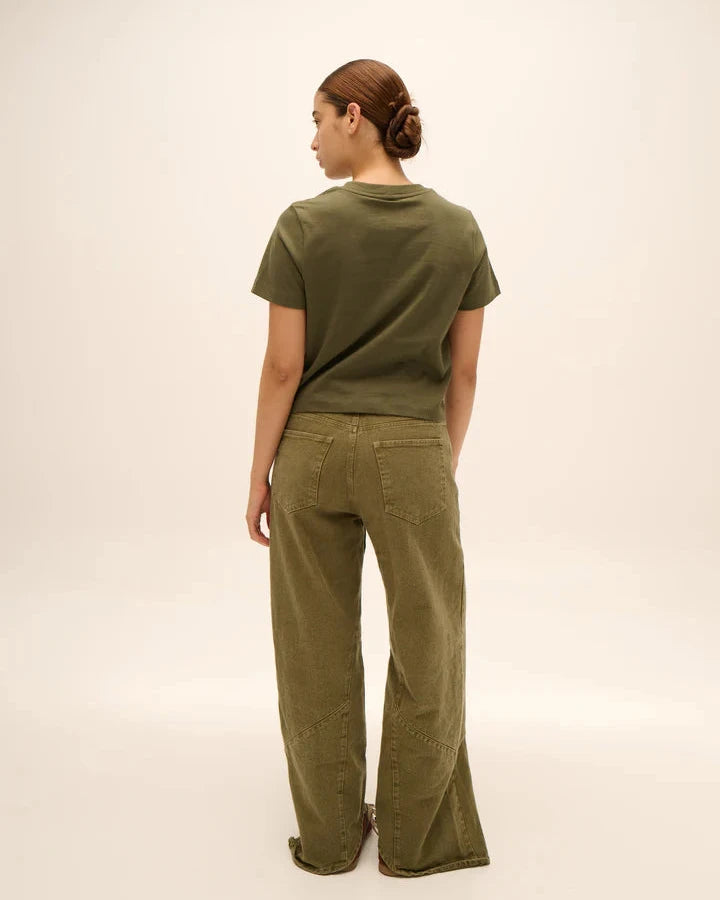 THE WEEKENDER JEAN IN WASHED GREEN