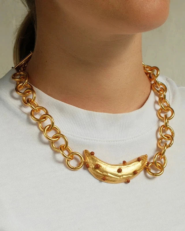 BANANA CHOCKER