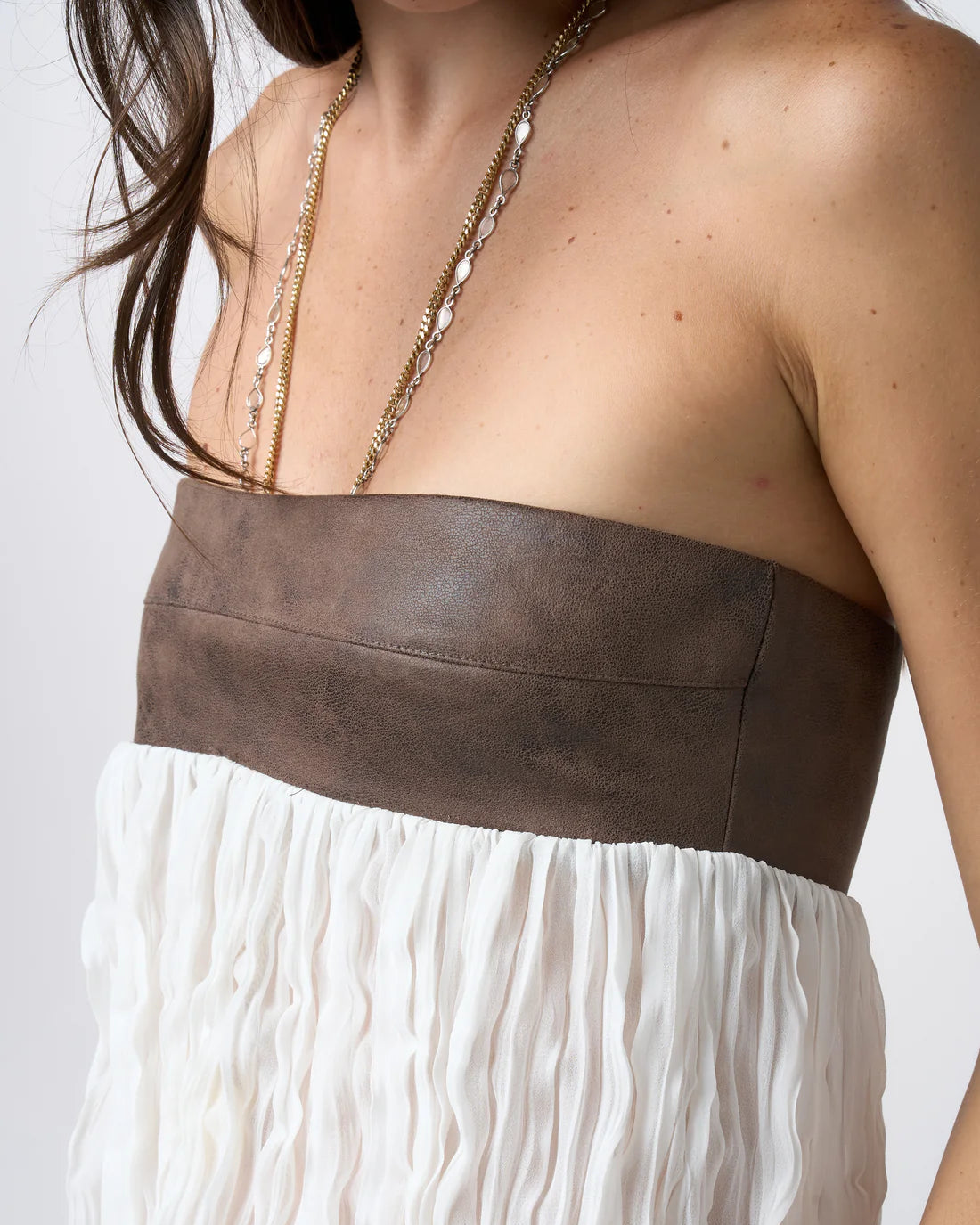 TOP DISTRESSED