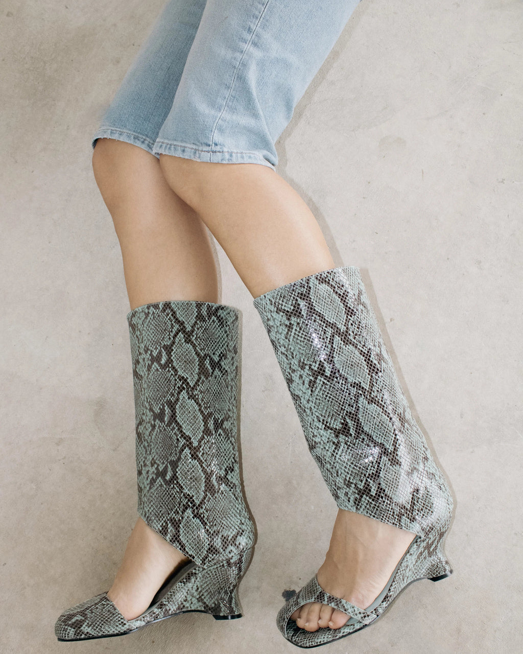ANGLE SANDAL MINT