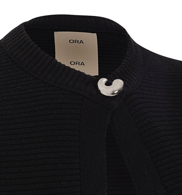 BLACK ONE BUTTON CARDIGAN