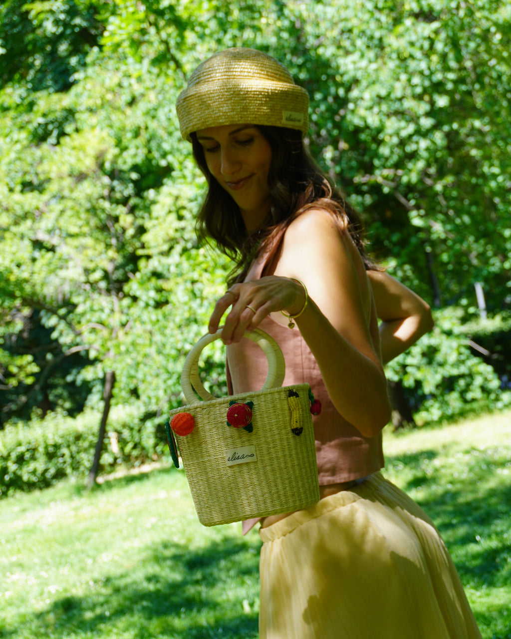 JUANA BUCKET BAG