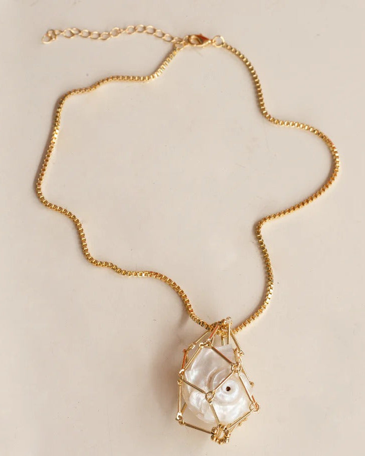 COLLAR SPIRAL CREST