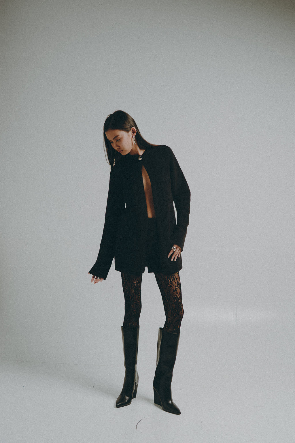 BLACK KNIT SHORT