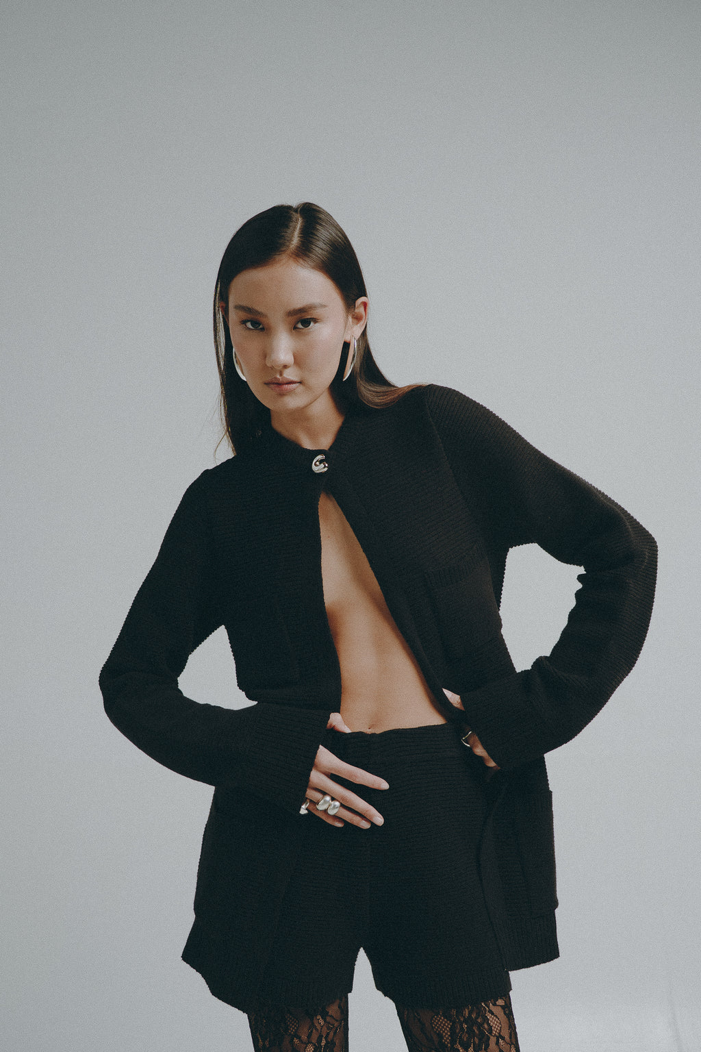 BLACK KNIT SHORT