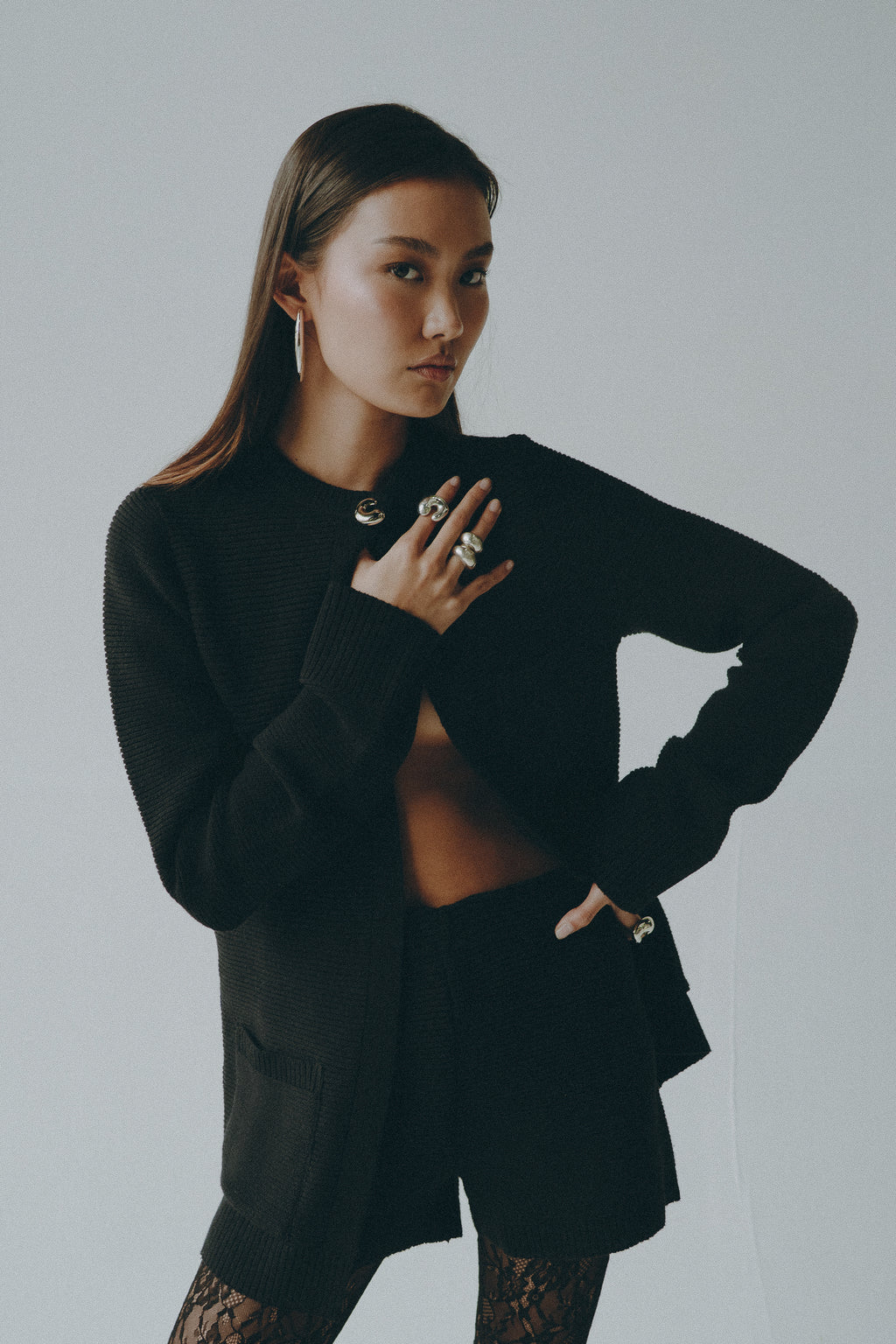 BLACK KNIT SHORT