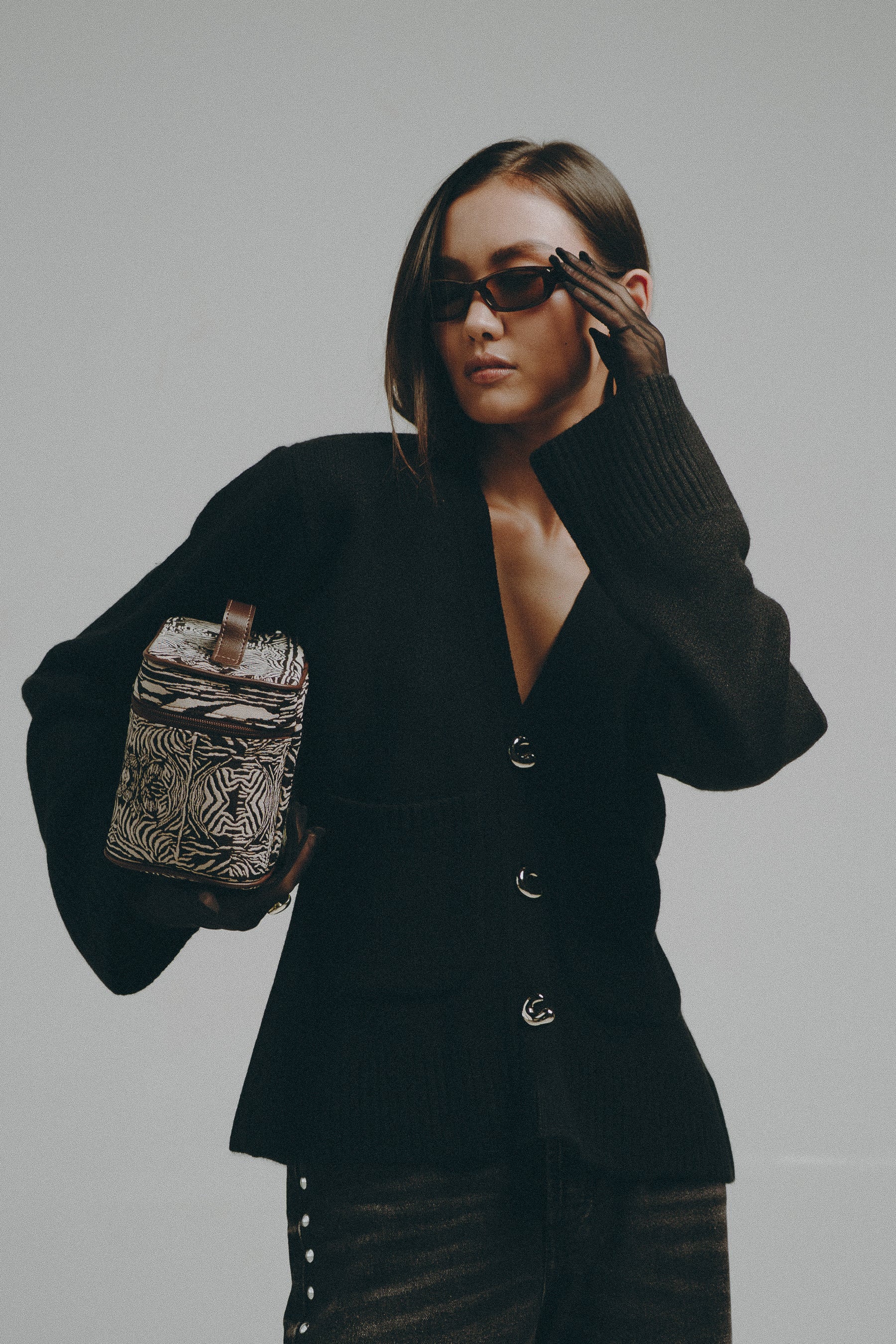 BLACK CARDIGAN