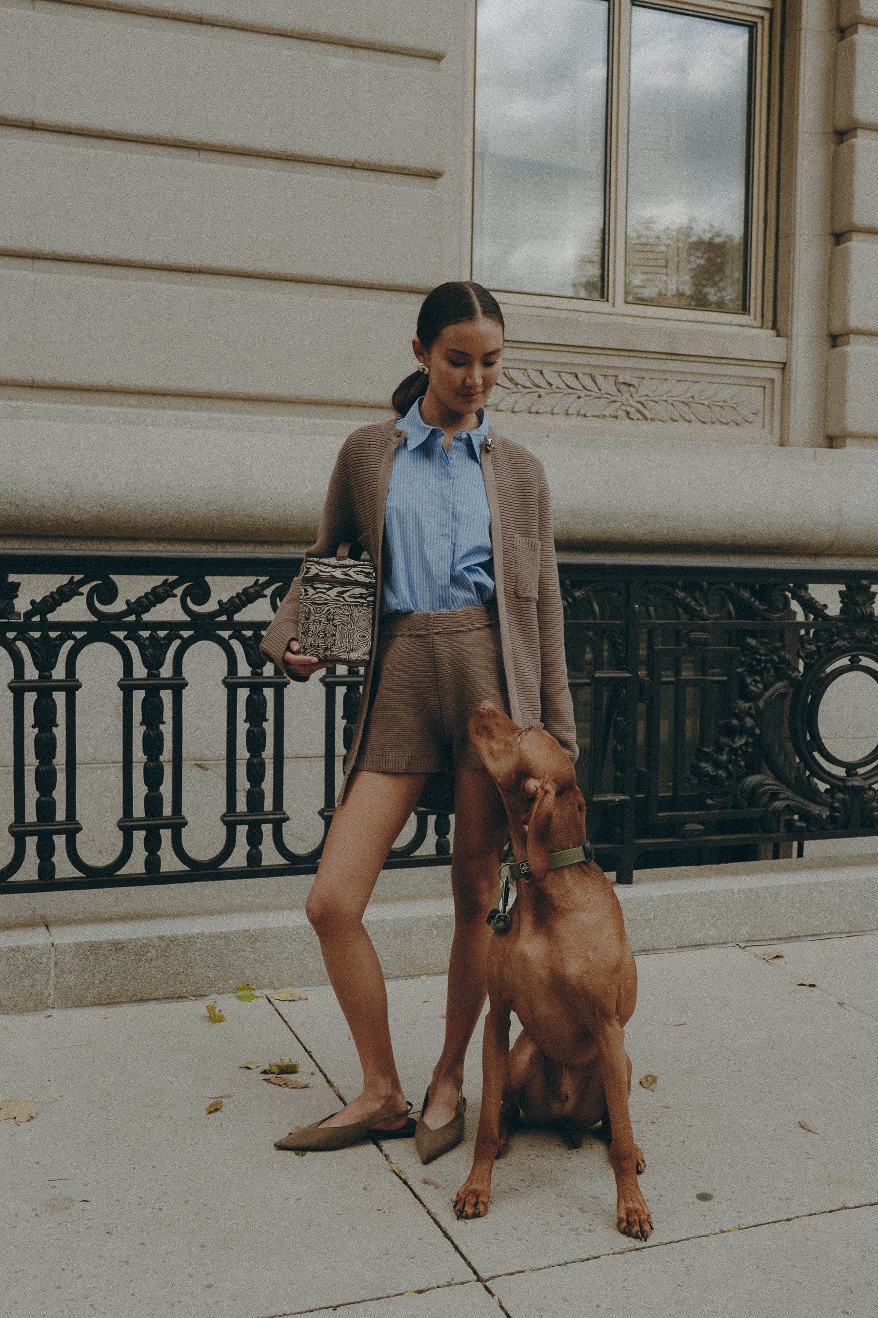 BROWN ONE BUTTON CARDIGAN